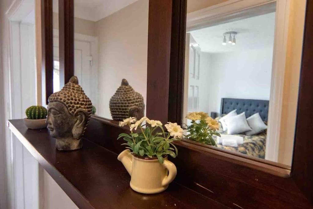 1 Bedroom Self Contained Apartment In Christchurch Winkton Eksteriør billede